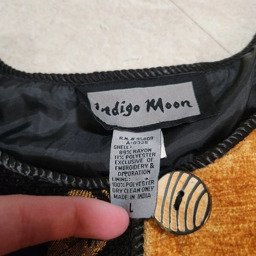 VTG Indigo Moon Womens L Large Tapestry Colorful Artwear Button Up‎ Jacket